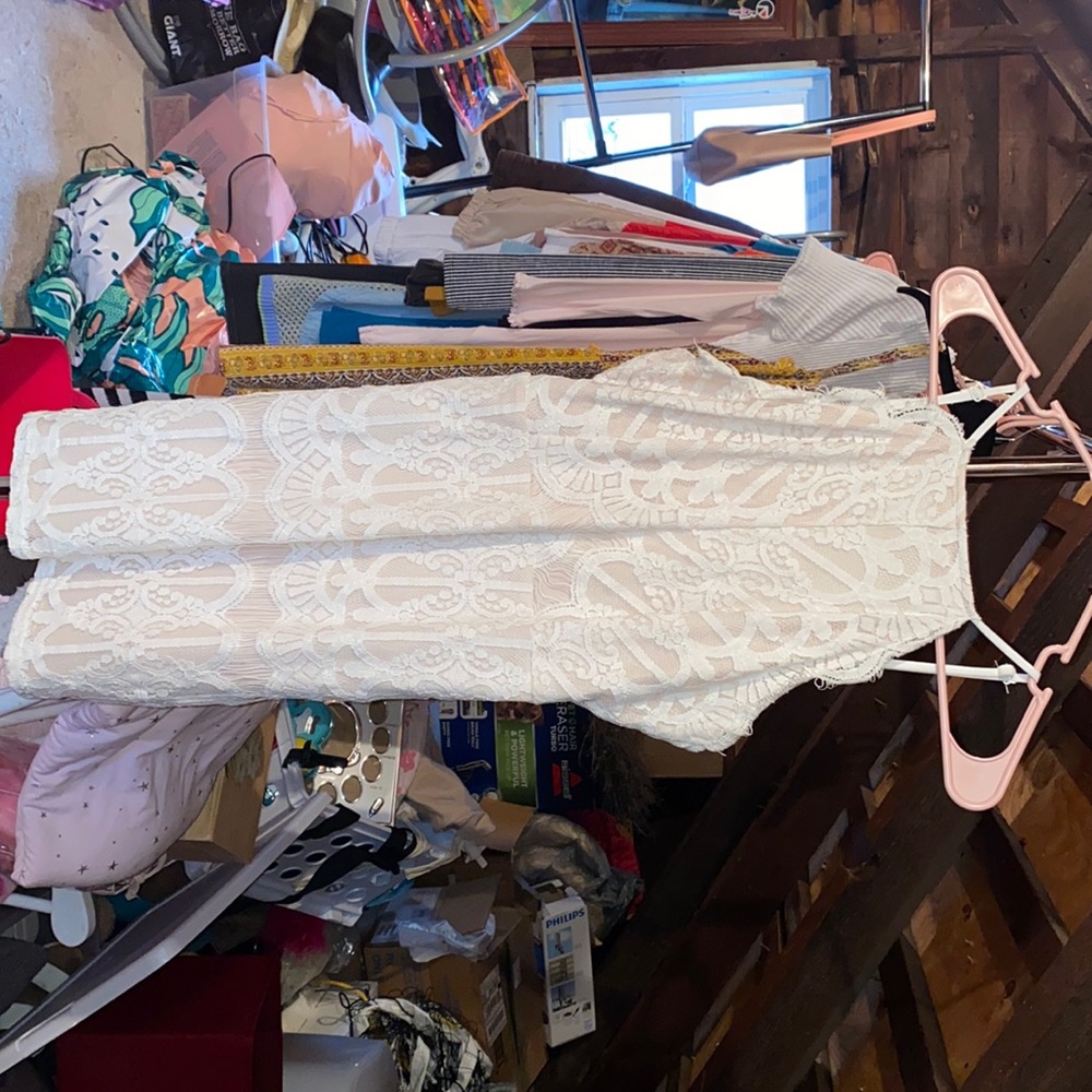 TOBI size US large white lace dress